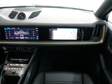 PORSCHE Cayenne Coupe S E-Hybrid SportDesign P-Display