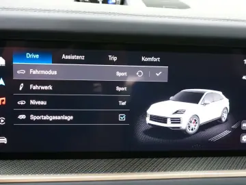 PORSCHE Cayenne Coupe S E-Hybrid SportDesign P-Display