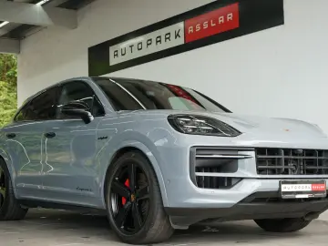 PORSCHE Cayenne Coupe S E-Hybrid SportDesign P-Display