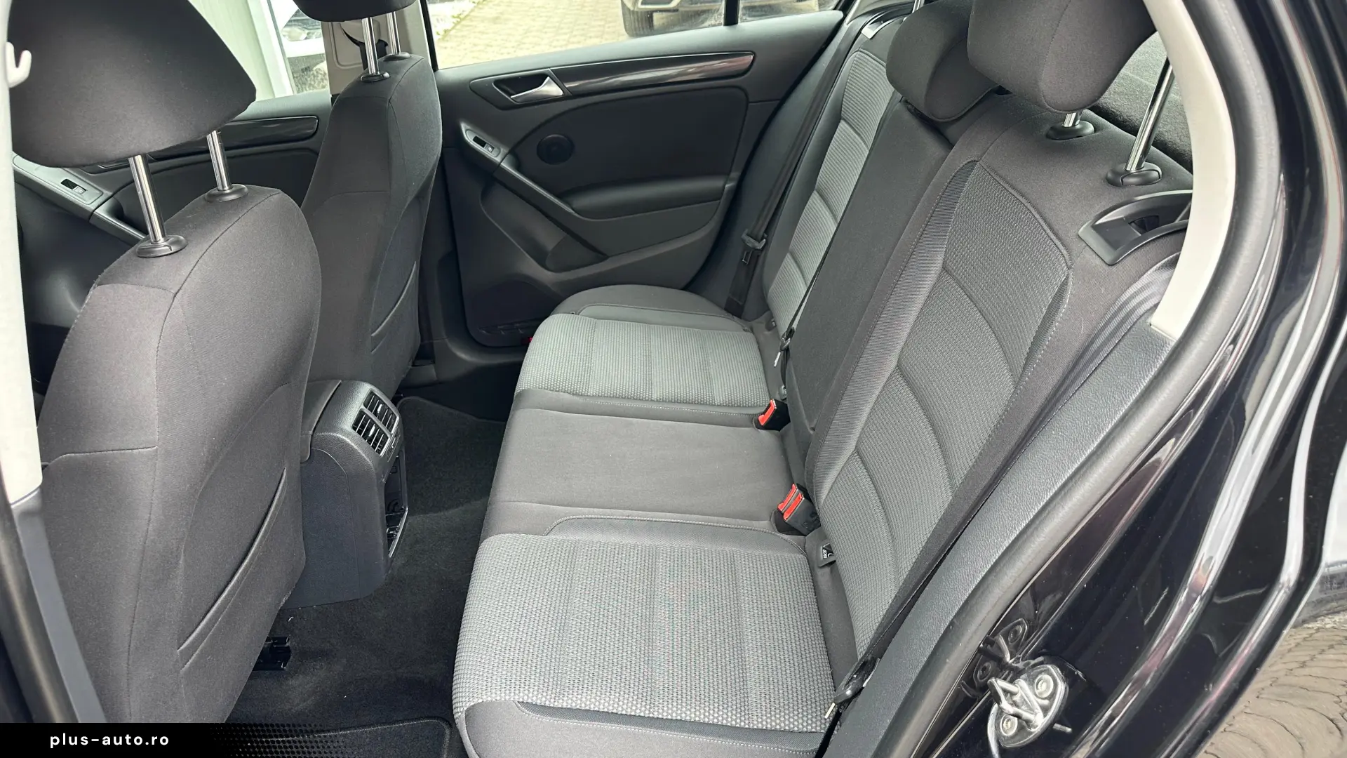 Volkswagen Golf 6 1.4 Benzina 122 CP An 2011