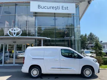 Toyota Proace City L2H1 EV 136CP 50 KWH COMFORT