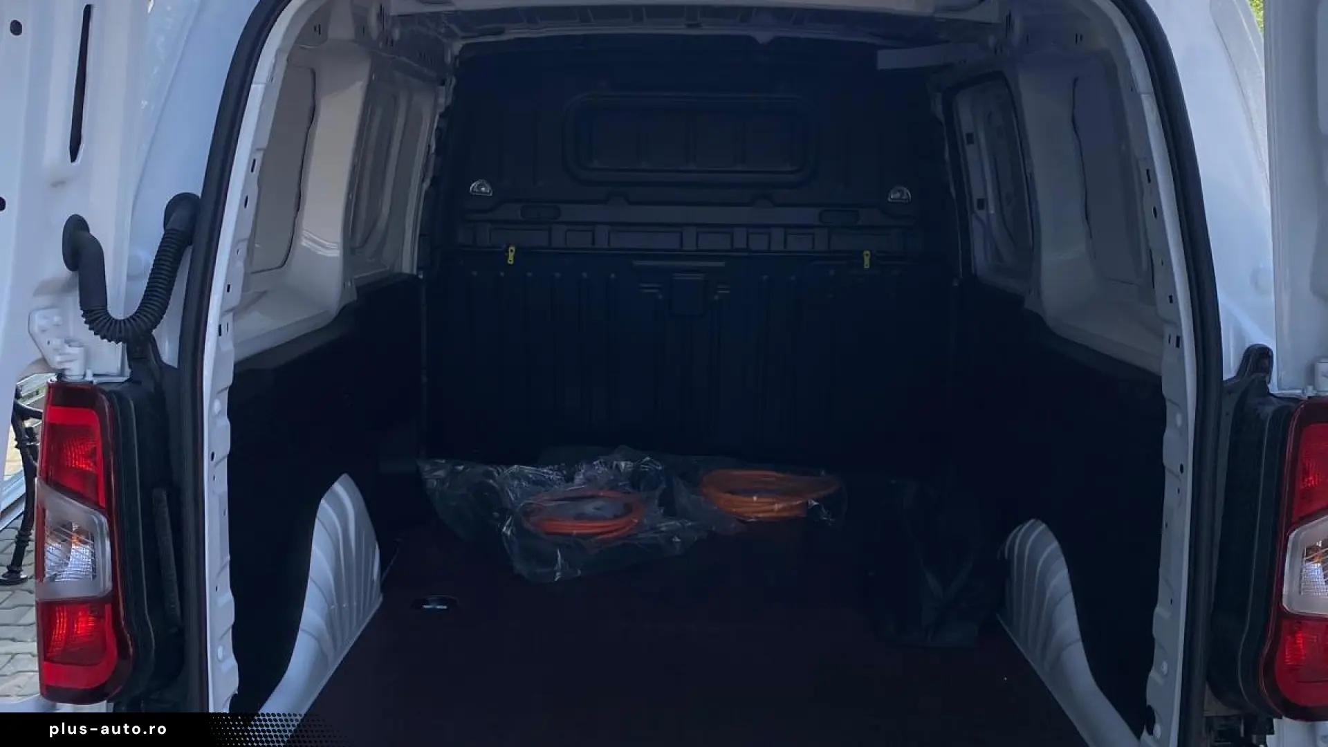 Toyota Proace City L2H1 EV 136CP 50 KWH COMFORT