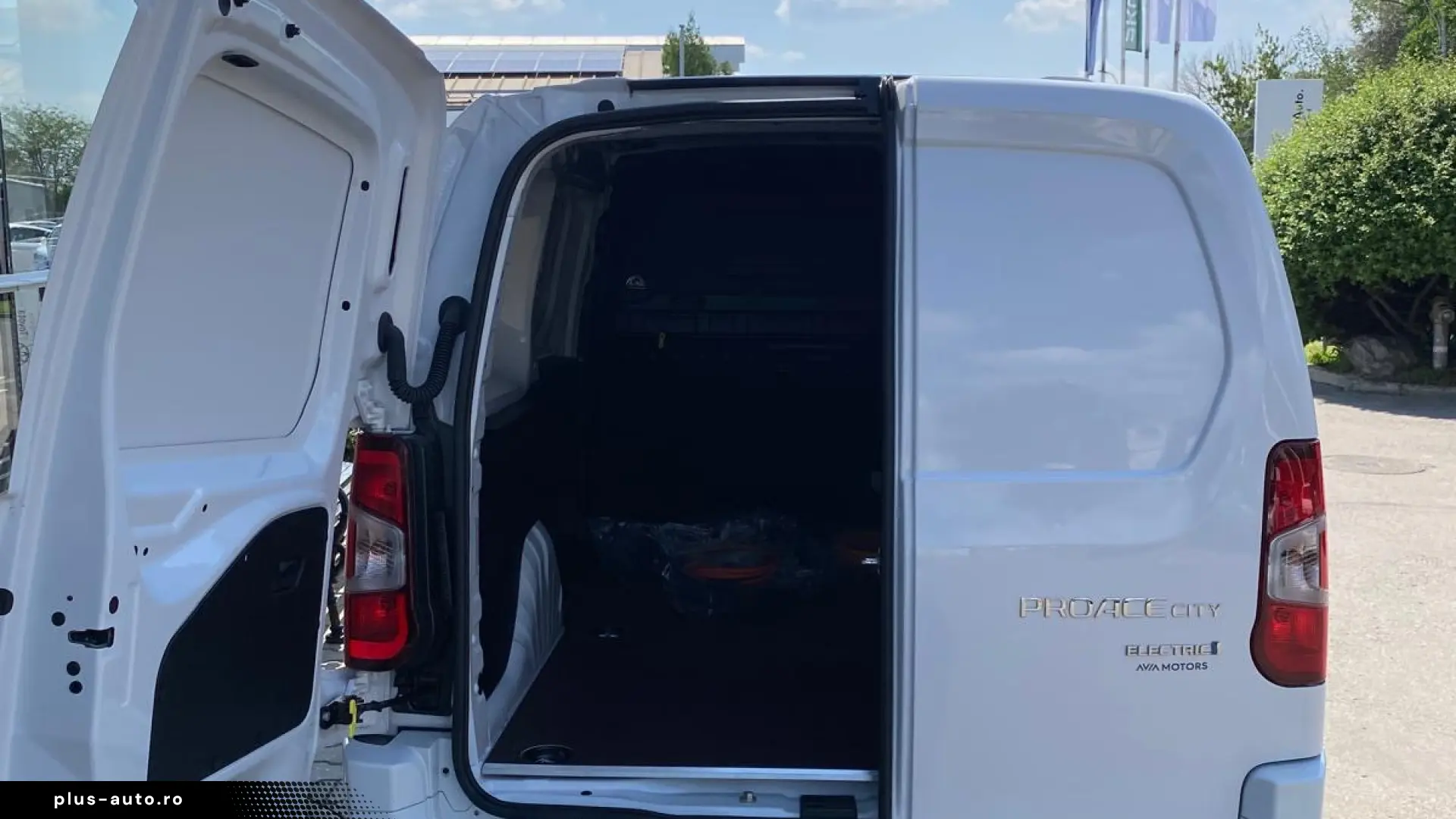 Toyota Proace City L2H1 EV 136CP 50 KWH COMFORT