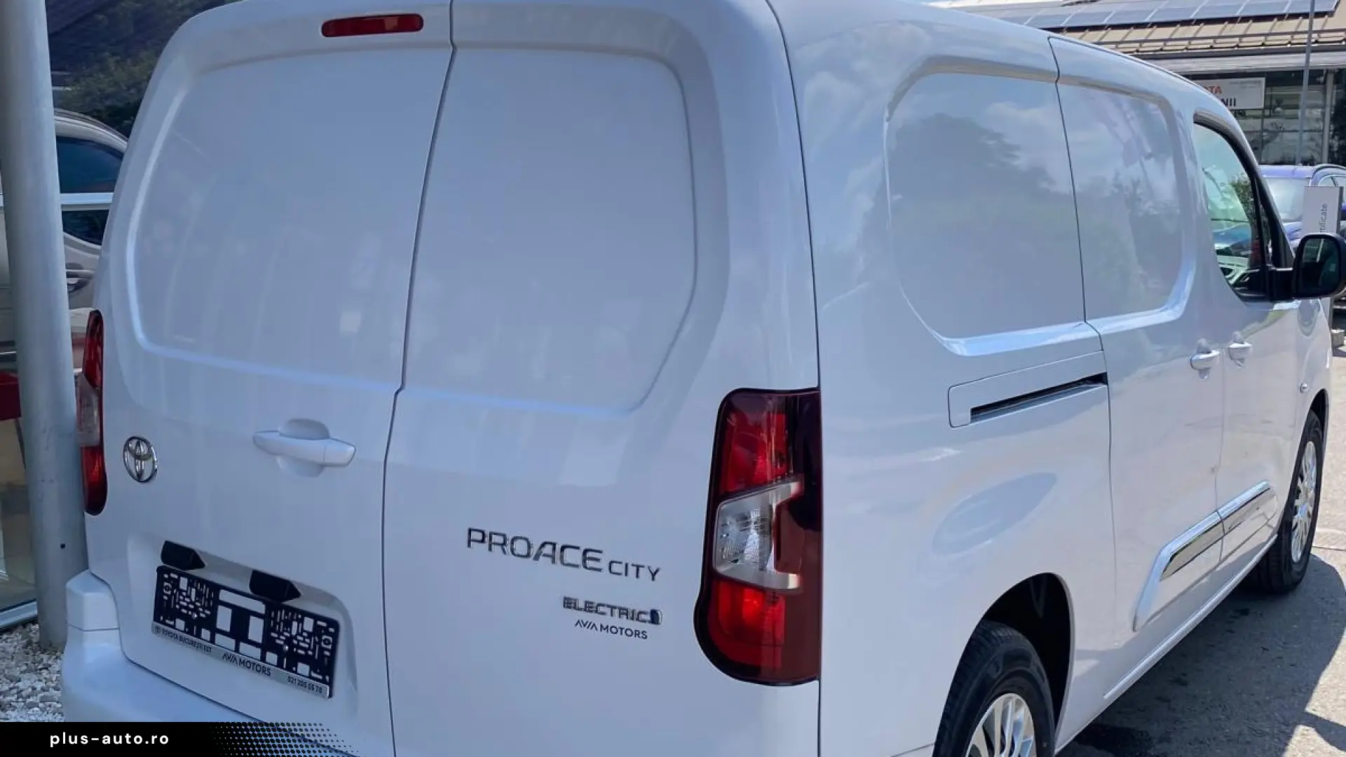 Toyota Proace City L2H1 EV 136CP 50 KWH COMFORT