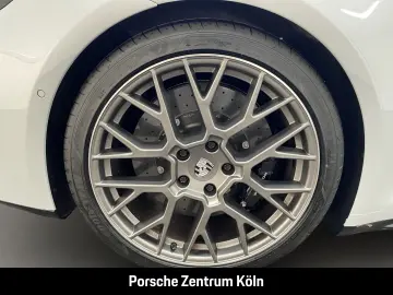 PORSCHE 992 911 Carrera S PCCB HA-Lenkung Sportabgas