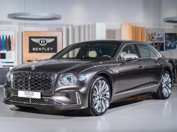 BENTLEY Flying Spur Mulliner Hybrid