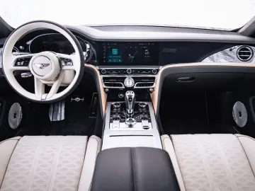 BENTLEY Flying Spur Mulliner Hybrid