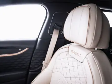 BENTLEY Flying Spur Mulliner Hybrid