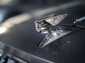 BENTLEY Flying Spur Mulliner Hybrid