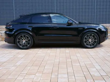 PORSCHE Cayenne Coupe E-Hybrid