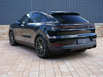 PORSCHE Cayenne Coupe E-Hybrid