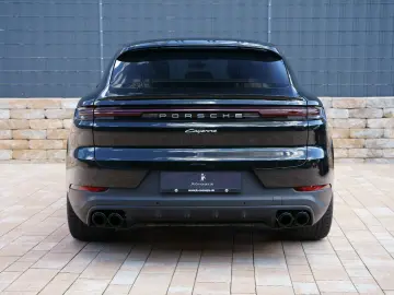 PORSCHE Cayenne Coupe E-Hybrid