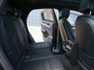 PORSCHE Cayenne Coupe E-Hybrid