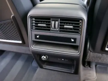 PORSCHE Cayenne Coupe E-Hybrid