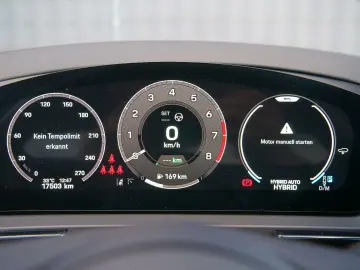PORSCHE Cayenne Coupe E-Hybrid