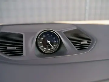 PORSCHE Cayenne Coupe E-Hybrid