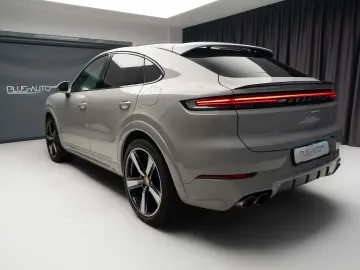 Porsche Cayenne Coupe e-hybrid