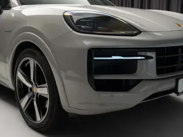 Porsche Cayenne Coupe e-hybrid