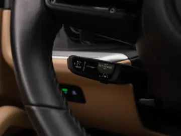 Porsche Cayenne Coupe e-hybrid