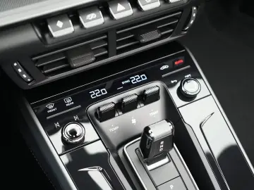 Porsche 992 Carrera Cabrio