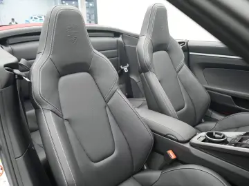 Porsche 992 Carrera Cabrio