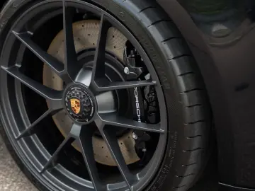Porsche 992 911 Carrera GTS Cabriolet Liftsystem
