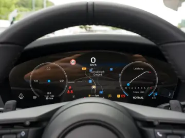 Porsche 992 911 Carrera GTS Cabriolet Liftsystem