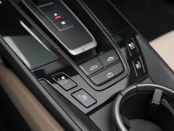 Porsche 992 911 Carrera GTS Cabriolet Liftsystem