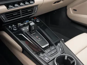 Porsche 992 911 Carrera GTS Cabriolet Liftsystem