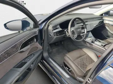 AUDI A8 Lang 60 TFSIe qu. S line Ruhes TVFond Allradl