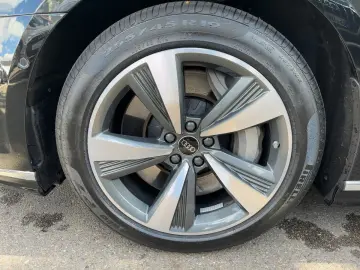 AUDI A8L 60 TFSI e qu PANO VOLL! NP 152.480.- 5J.GAR.