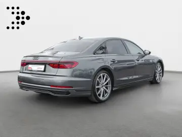 AUDI A8 Lang 60 TFSIe qu.S Line 55km WLTP Massage 4S