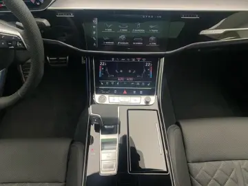 AUDI A8 50 TDI S LINE HUD B&O NACHT MASSAGE