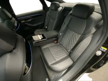 AUDI A8 50 TDI S LINE HUD B&O NACHT MASSAGE