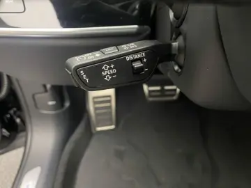 AUDI A8 50 TDI S LINE HUD B&O NACHT MASSAGE