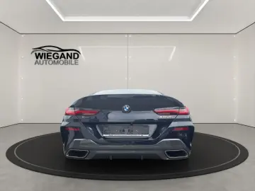 BMW M850i xDrive Gran Coupe LASER HARMAN-KARDON SBT