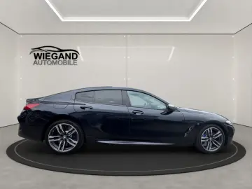 BMW M850i xDrive Gran Coupe LASER HARMAN-KARDON SBT