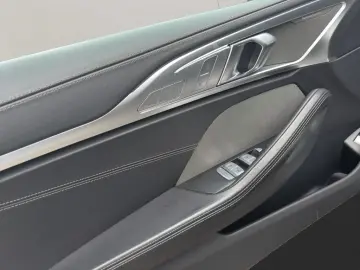 BMW M850i xDrive Gran Coupe LASER HARMAN-KARDON SBT