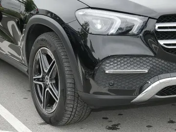 MERCEDES-BENZ GLE 350 de 4M DISTRONIC PANO AHK 20 Zo…