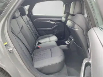 AUDI A8 60 TFSIe LM21 PANO MASSAGE RAUTE TV