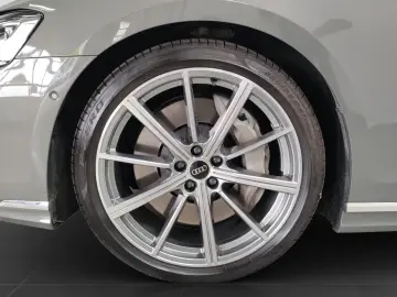 AUDI A8 60 TFSIe LM21 PANO MASSAGE RAUTE TV