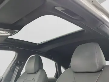 AUDI A8 60 TFSIe LM21 PANO MASSAGE RAUTE TV