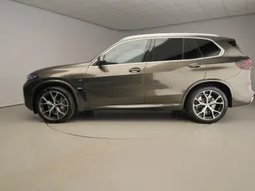 BMW X5 xDrive50e   M-Sportpakket   LED   HUD   panor