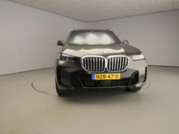 BMW X5 xDrive50e   M-Sportpakket   LED   HUD   panor