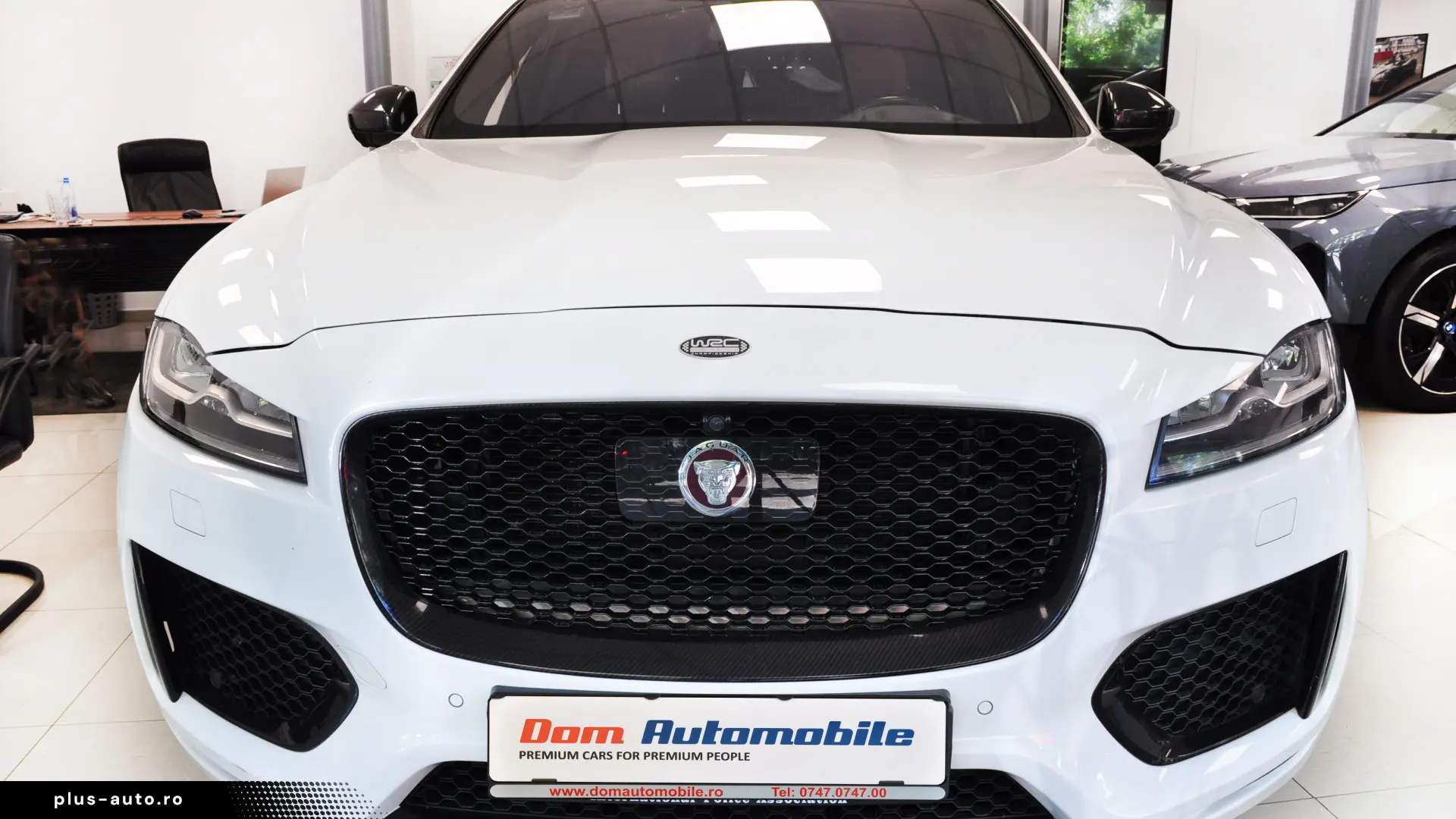 JAGUAR F-PACE 3.0i 380CP Piele Perforata Tabac Alcantara