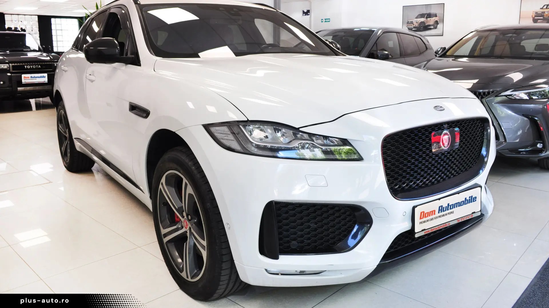 JAGUAR F-PACE 3.0i 380CP Piele Perforata Tabac Alcantara