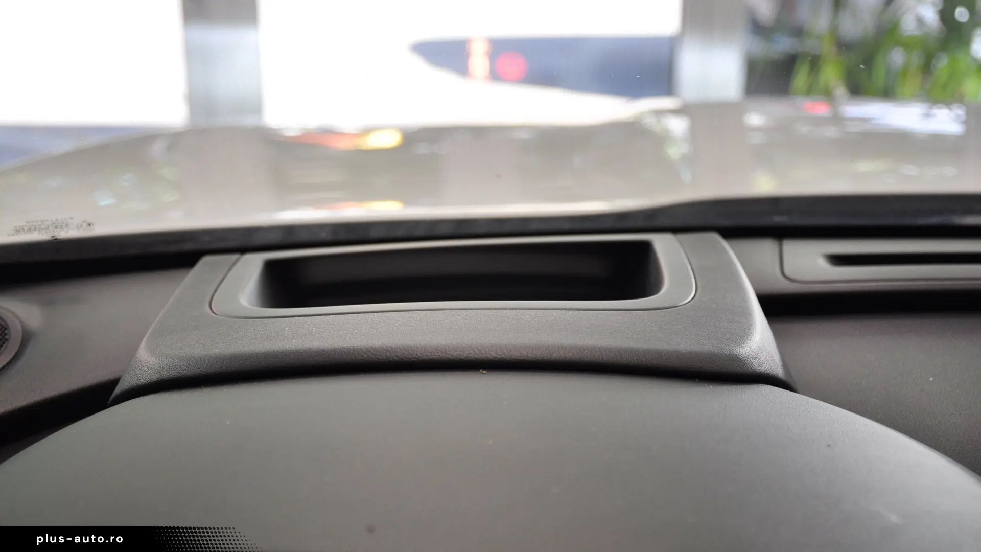 JAGUAR F-PACE 3.0i 380CP Piele Perforata Tabac Alcantara