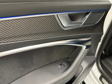AUDI RS6 Avant 4.0 TFSI quattro  1.HAND KERAMIK PANO