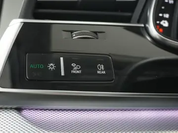 AUDI Q7 55 TFSIe Lang Quatt S LINE INDIVID PANO VOLL
