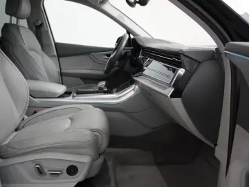 AUDI Q7 55 TFSIe Lang Quatt S LINE INDIVID PANO VOLL